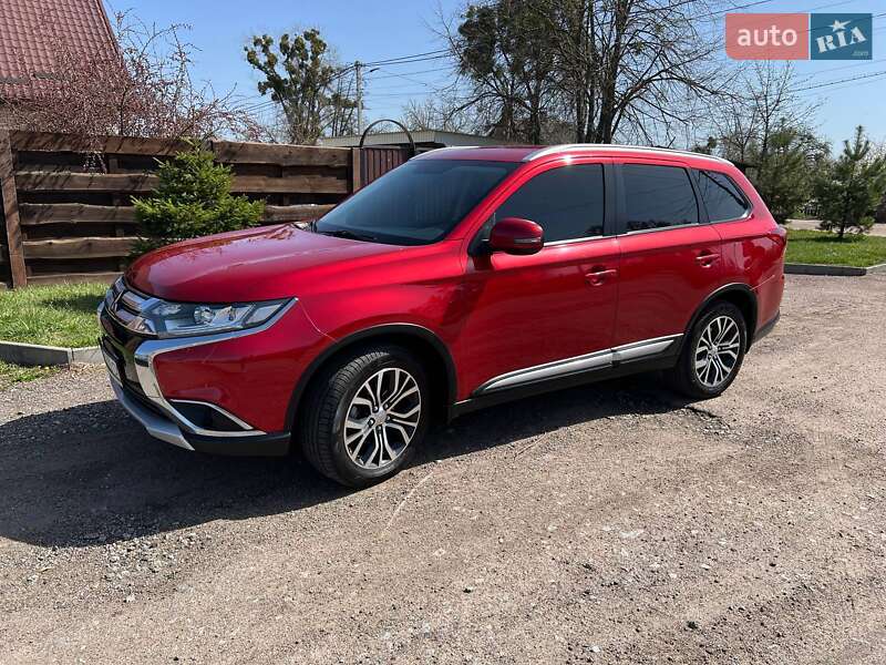 2016 mitsubishi outlander