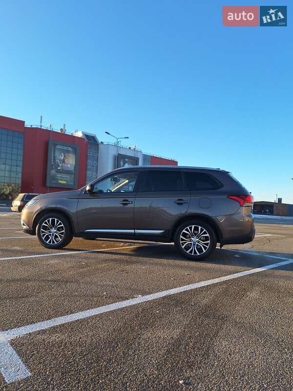 2018 mitsubishi outlander