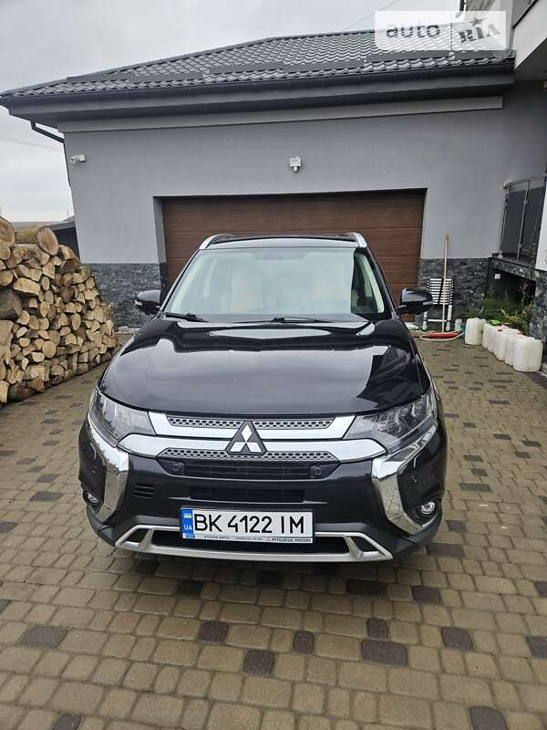 2018 mitsubishi outlander