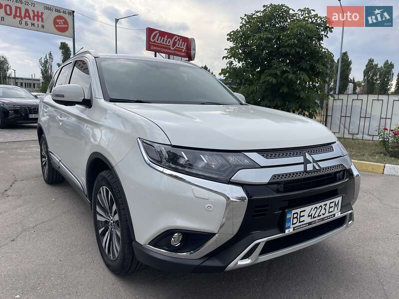 2018 mitsubishi outlander