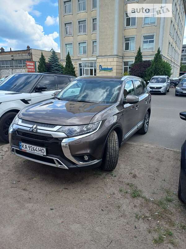 2021 mitsubishi outlander