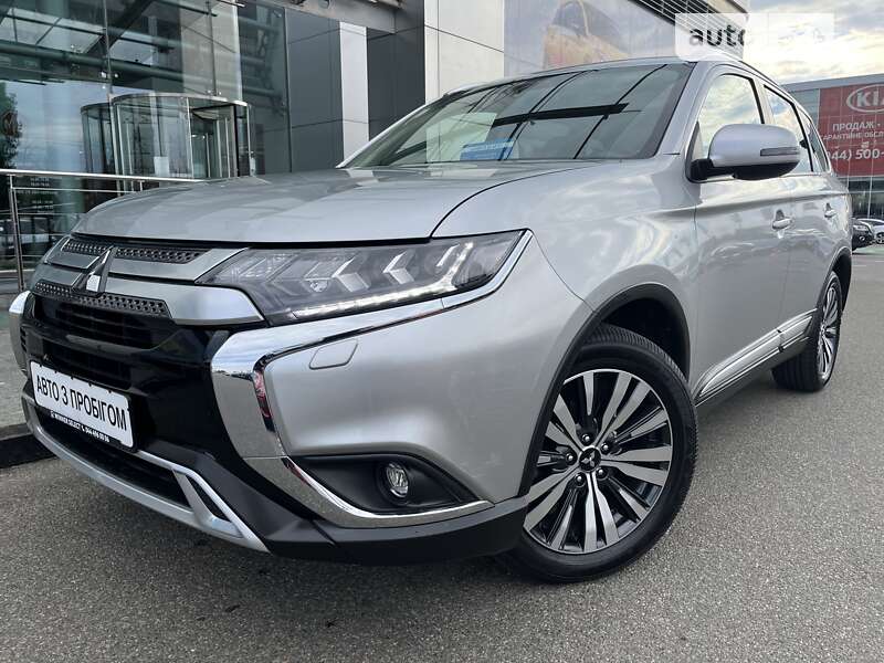 2021 mitsubishi outlander