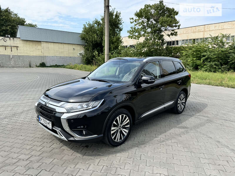 2020 mitsubishi outlander