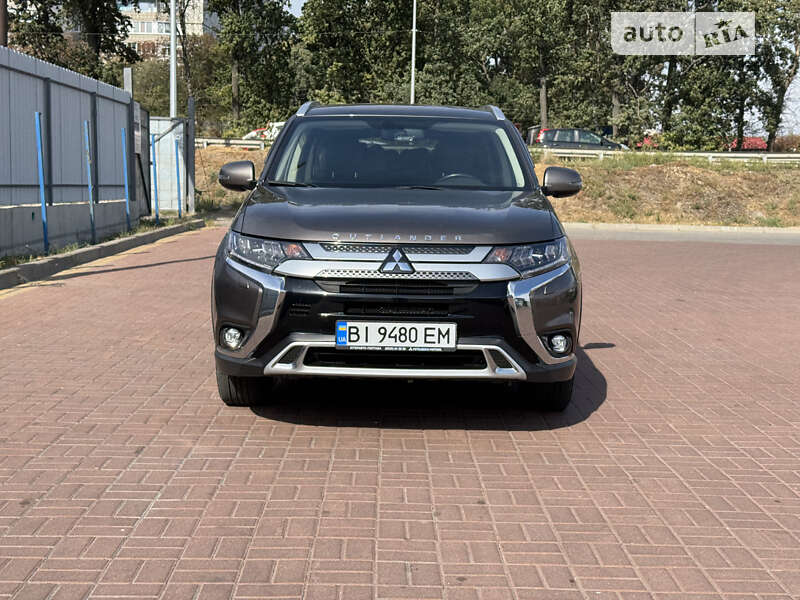 2020 mitsubishi outlander