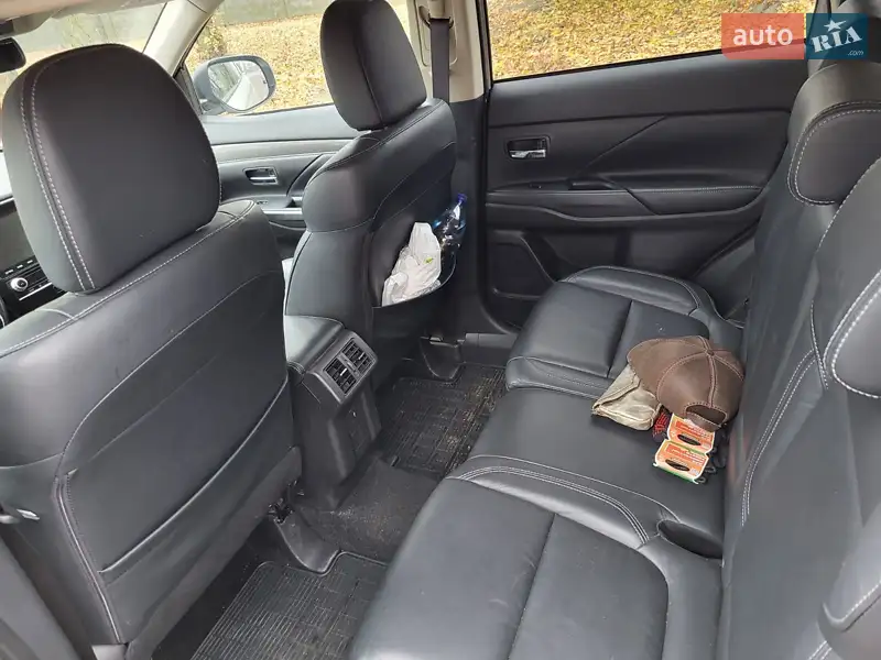 2020 mitsubishi outlander