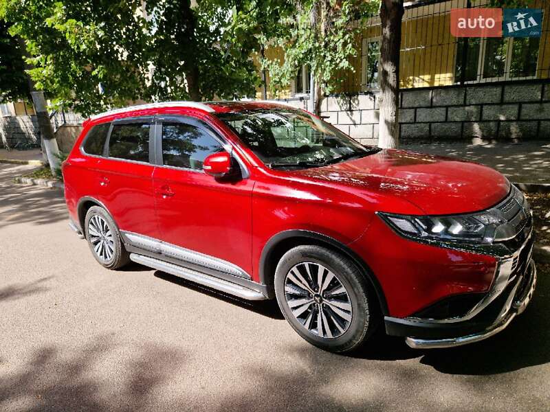 2020 mitsubishi outlander