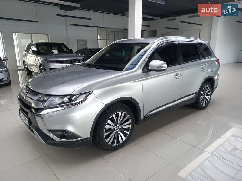 2021 mitsubishi outlander