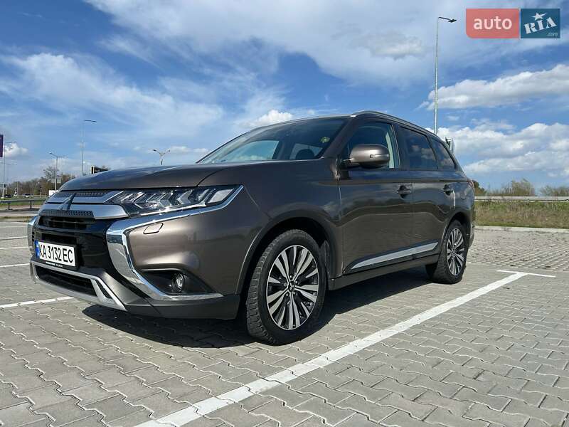 2021 mitsubishi outlander