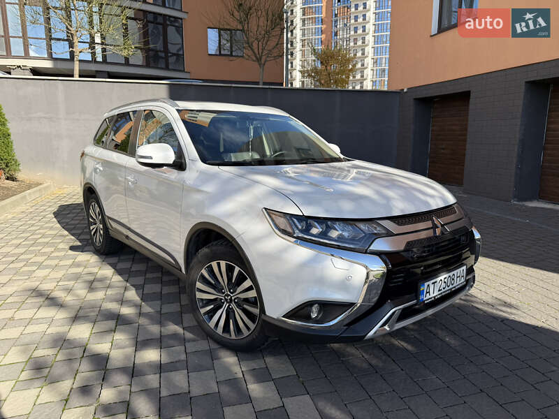 2021 mitsubishi outlander