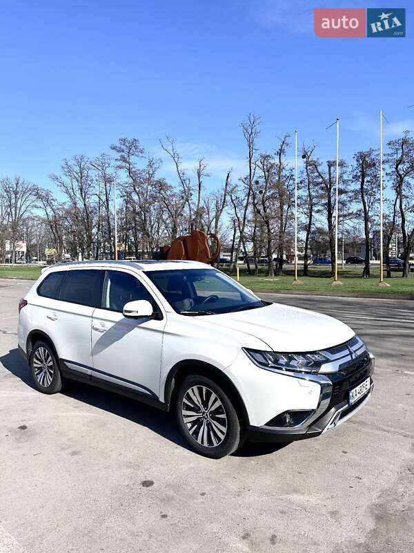 2021 mitsubishi outlander