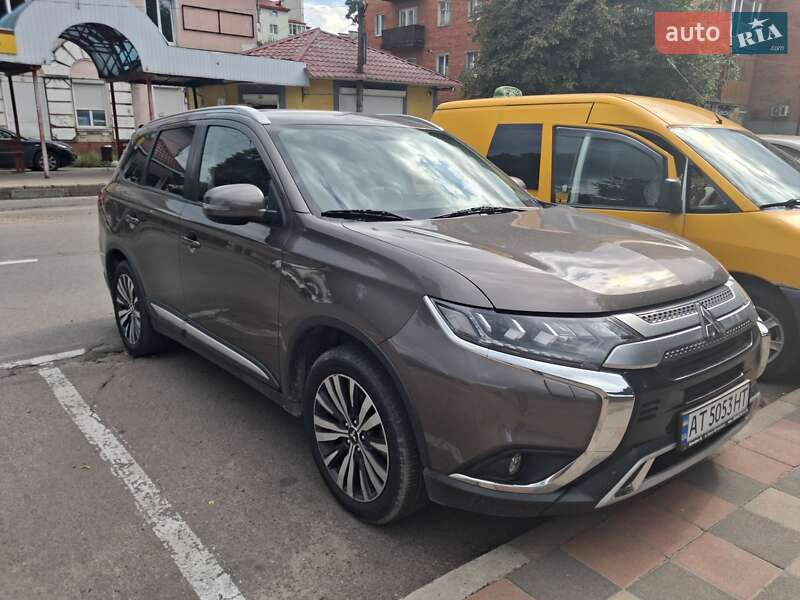 2021 mitsubishi outlander