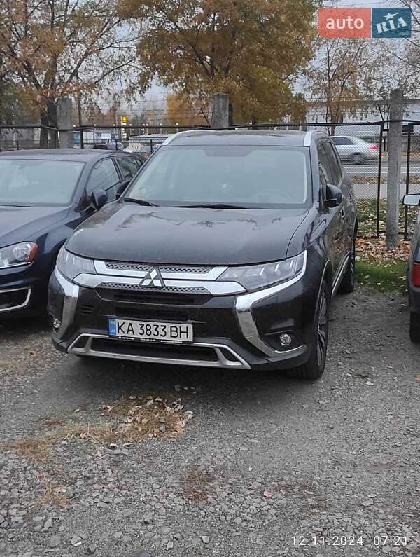 2021 mitsubishi outlander