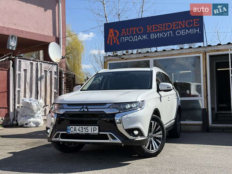 2022 mitsubishi outlander