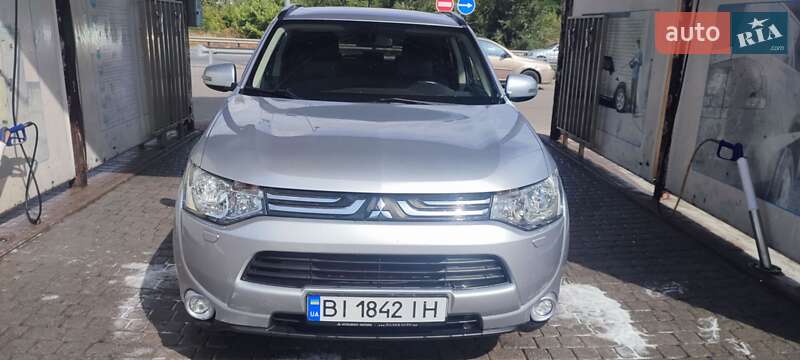 2013 mitsubishi outlander