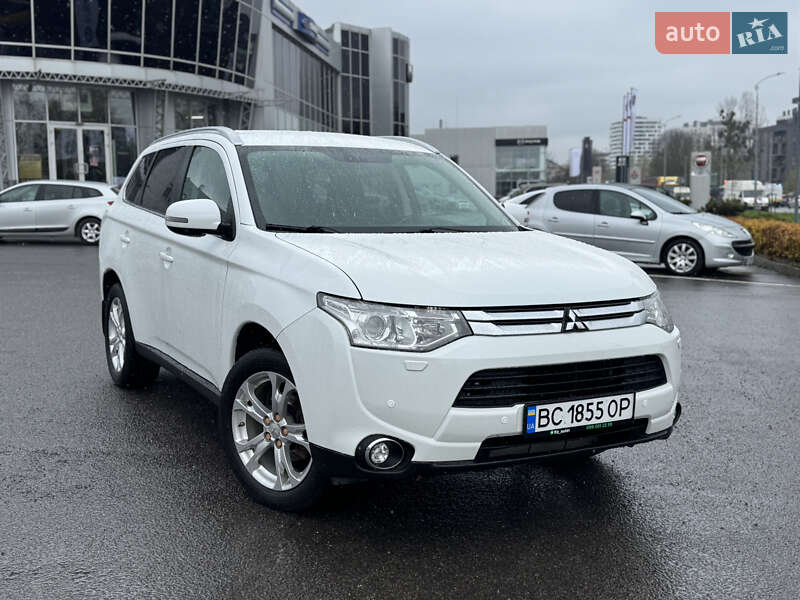 2014 mitsubishi outlander