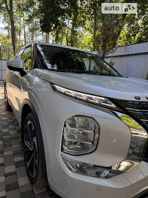 2023 mitsubishi outlander