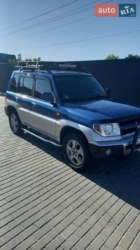 2002 mitsubishi pajero pinin