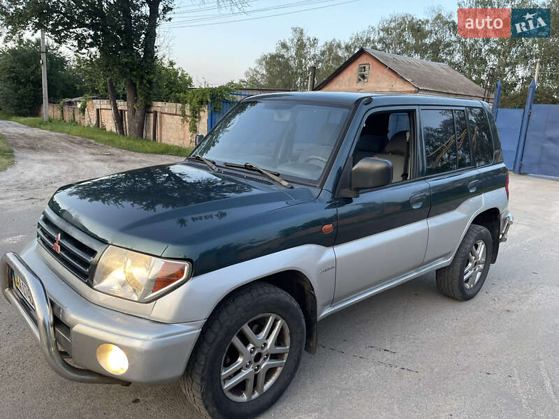 2002 mitsubishi pajero pinin