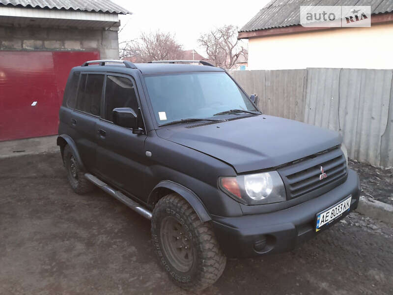 2002 mitsubishi pajero pinin