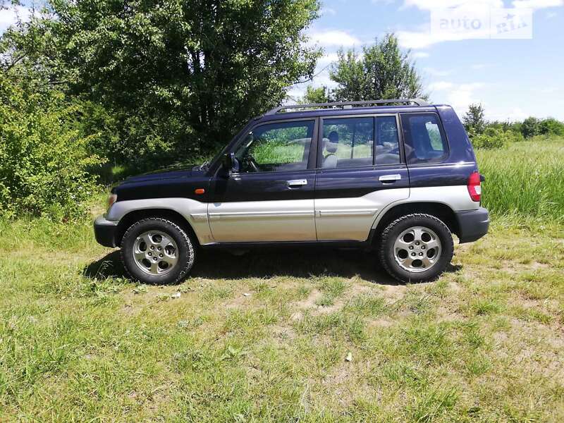 2002 mitsubishi pajero pinin