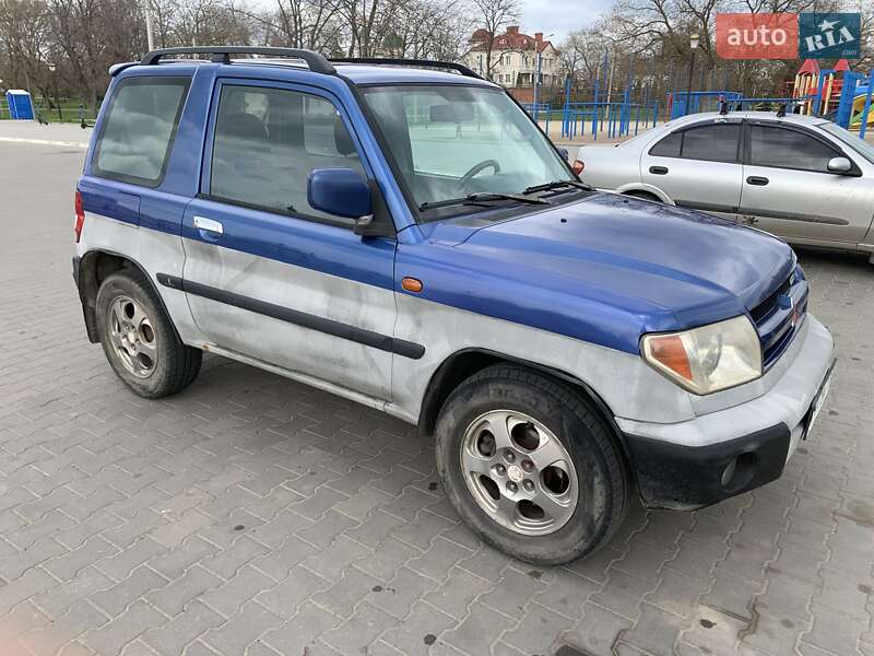 2001 mitsubishi pajero pinin