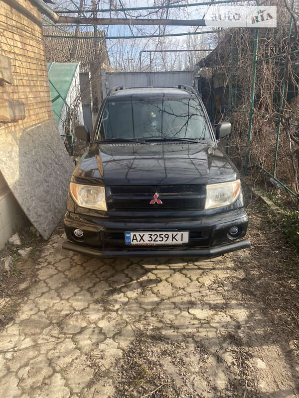 2001 mitsubishi pajero-pinin