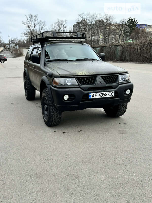2006 mitsubishi nativa