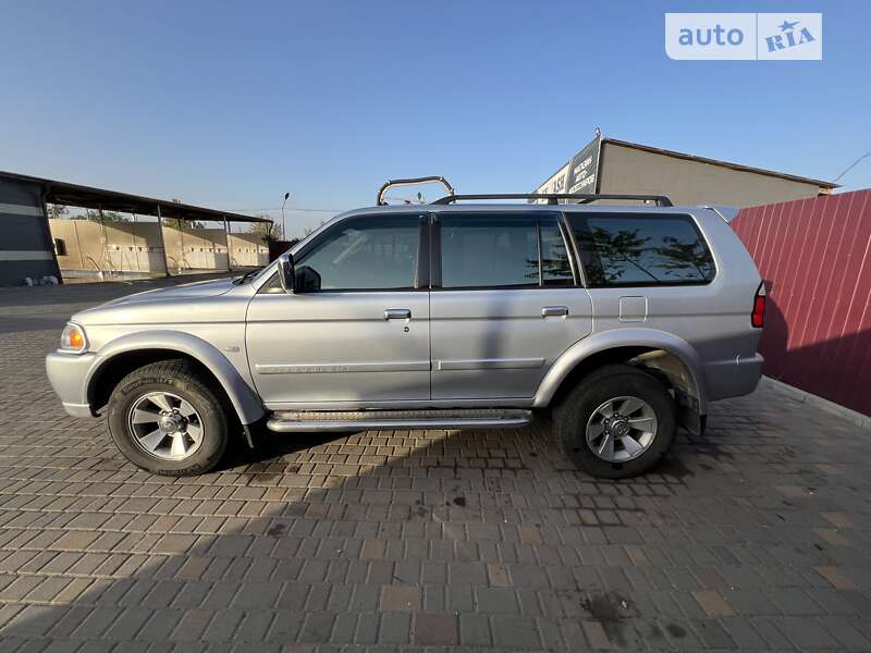 2007 mitsubishi nativa