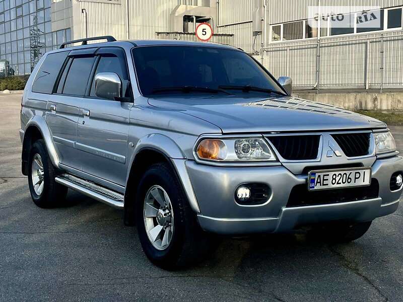 2007 mitsubishi nativa