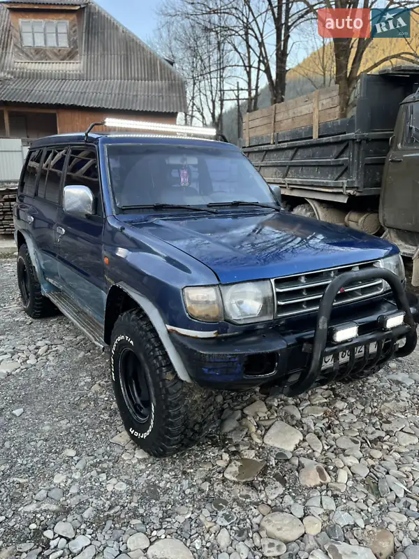 1998 mitsubishi pajero