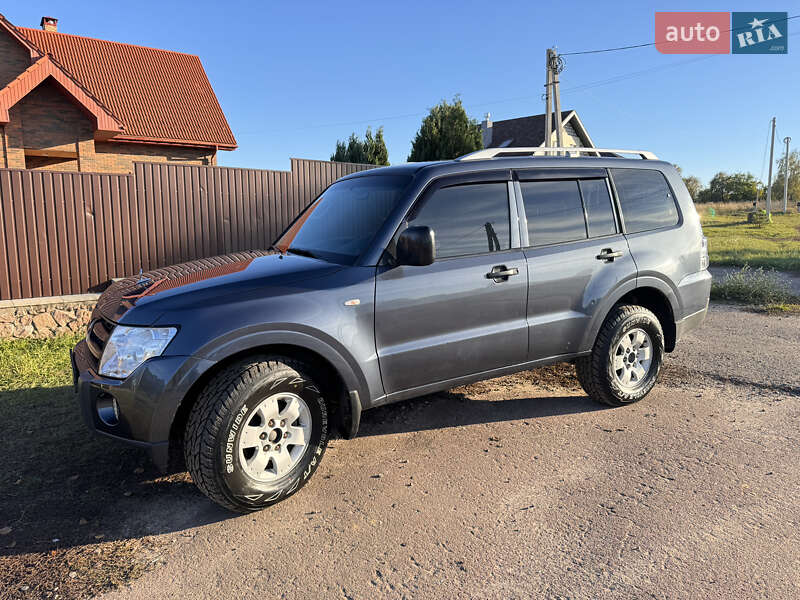 2008 mitsubishi pajero