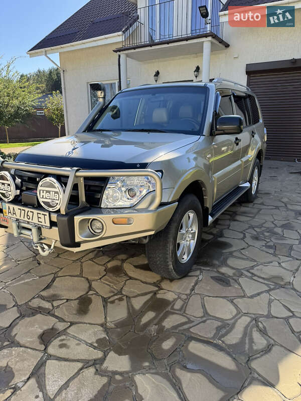2007 mitsubishi pajero