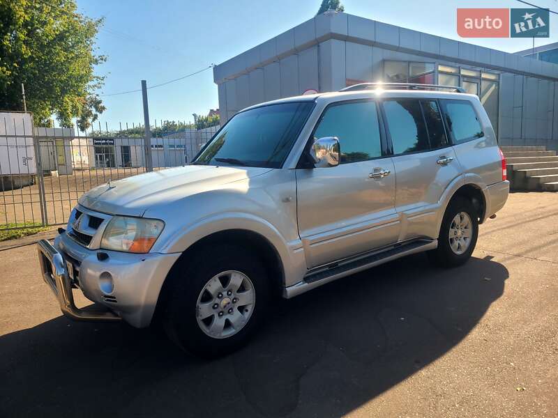 2003 mitsubishi pajero