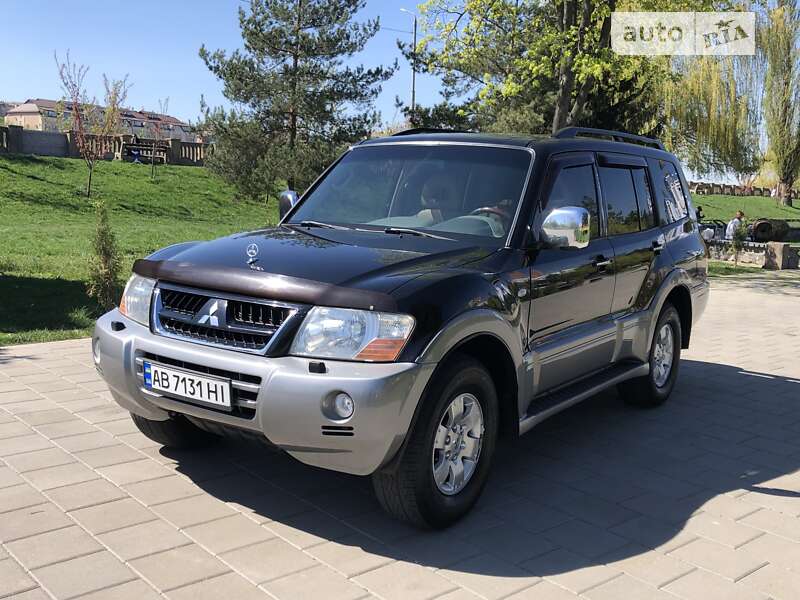 2005 mitsubishi pajero