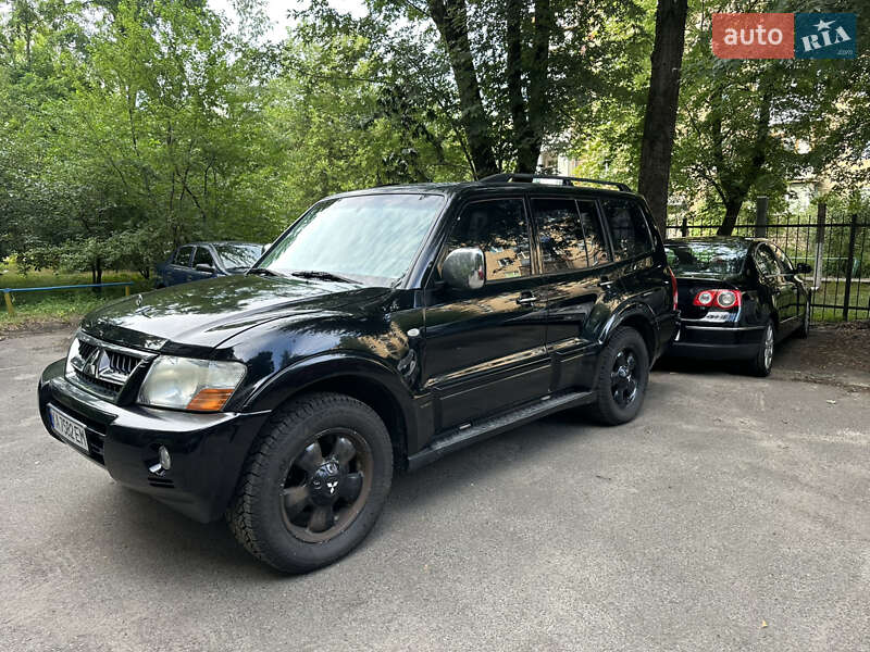 2006 mitsubishi pajero