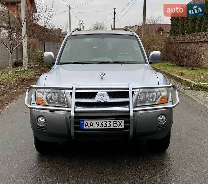 2006 mitsubishi pajero