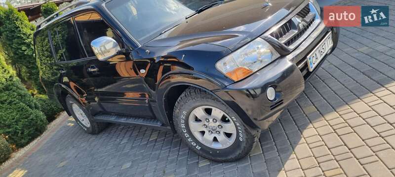 2006 mitsubishi pajero