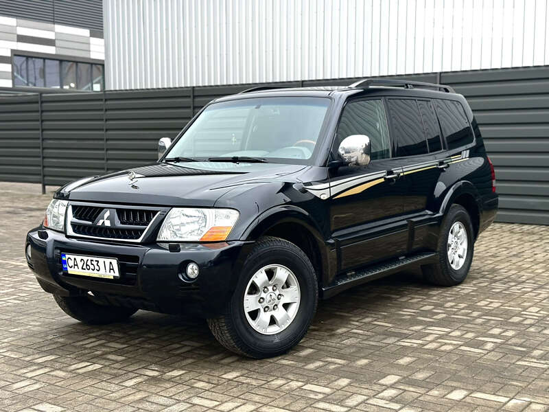 2007 mitsubishi pajero wagon