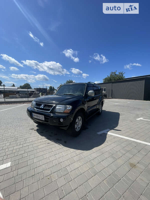 2006 mitsubishi pajero
