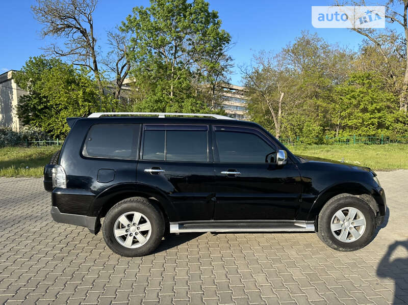2006 mitsubishi pajero