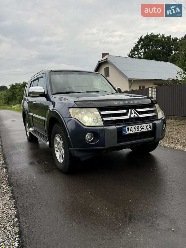 2007 mitsubishi pajero