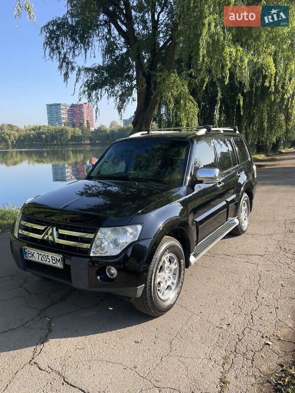2007 mitsubishi pajero
