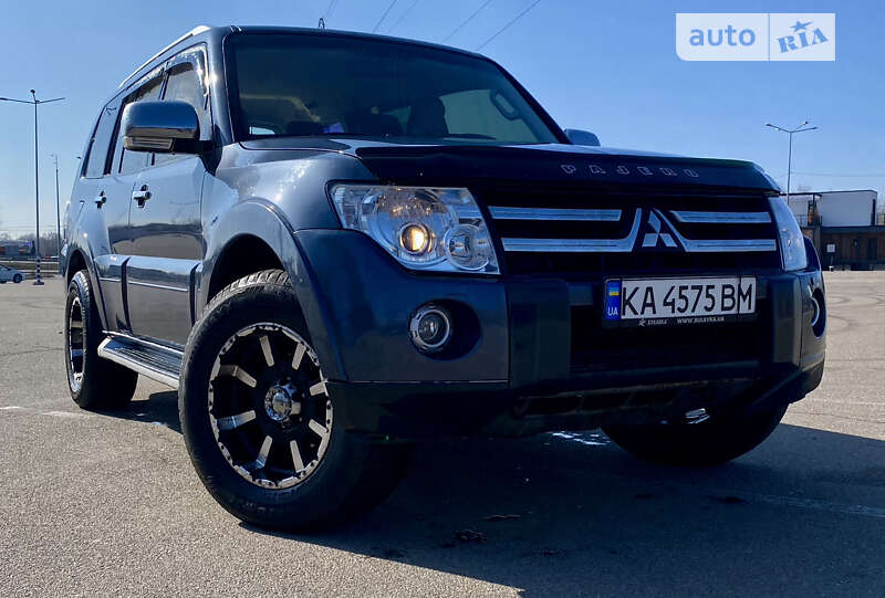 2007 mitsubishi pajero