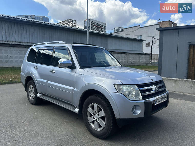 2007 mitsubishi pajero