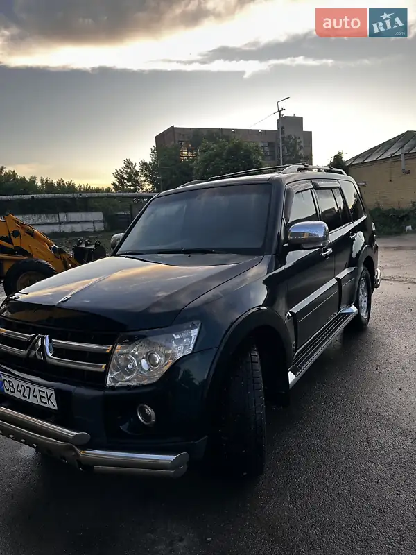 2007 mitsubishi pajero wagon