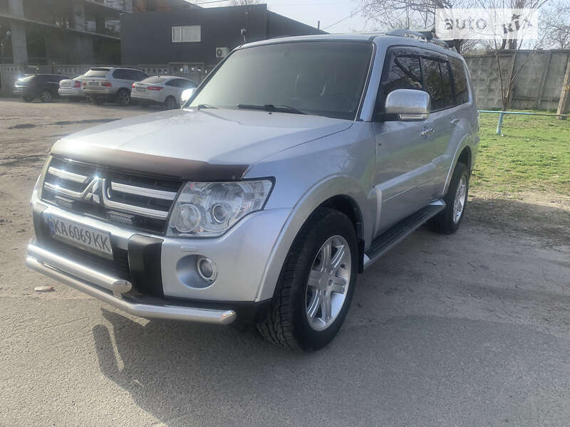 2007 mitsubishi pajero