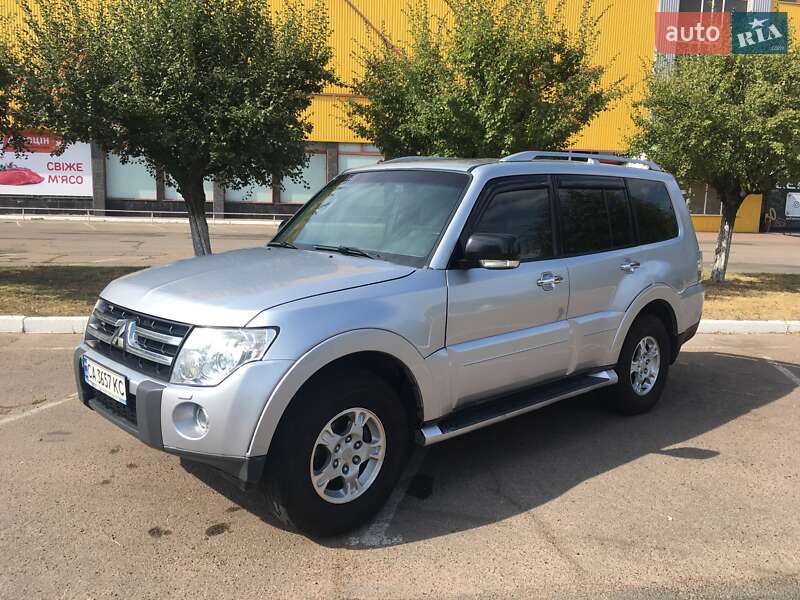 2007 mitsubishi pajero