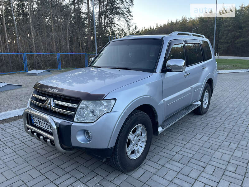 2007 mitsubishi pajero