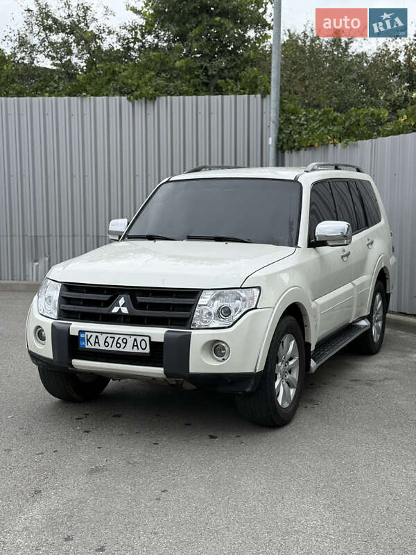 2007 mitsubishi pajero