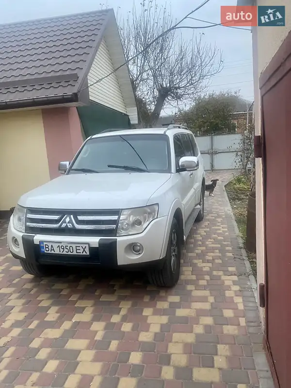 2007 mitsubishi pajero